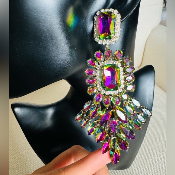 Beautiful Oversized Multicolor Rhinestones Cross earrings - Picture 4 of 5